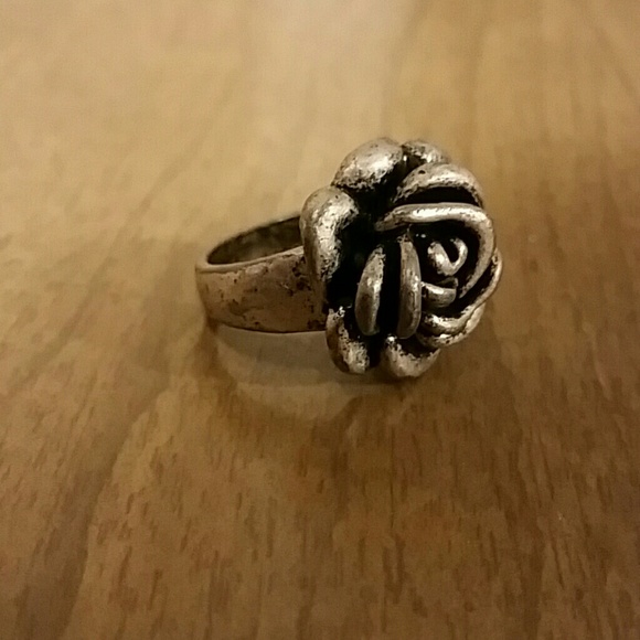 Rose ring - Picture 5 of 5